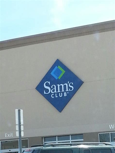 Sam's club zanesville - Job Summary: Responsible for delivering a highly satisfied customer experience demonstrated by engaging and interacting with all customers, embodying customer experience principals and philosophy, and maintaining a clean and organized store environment. Adheres to all operational, merchandise, and loss prevention standards. 